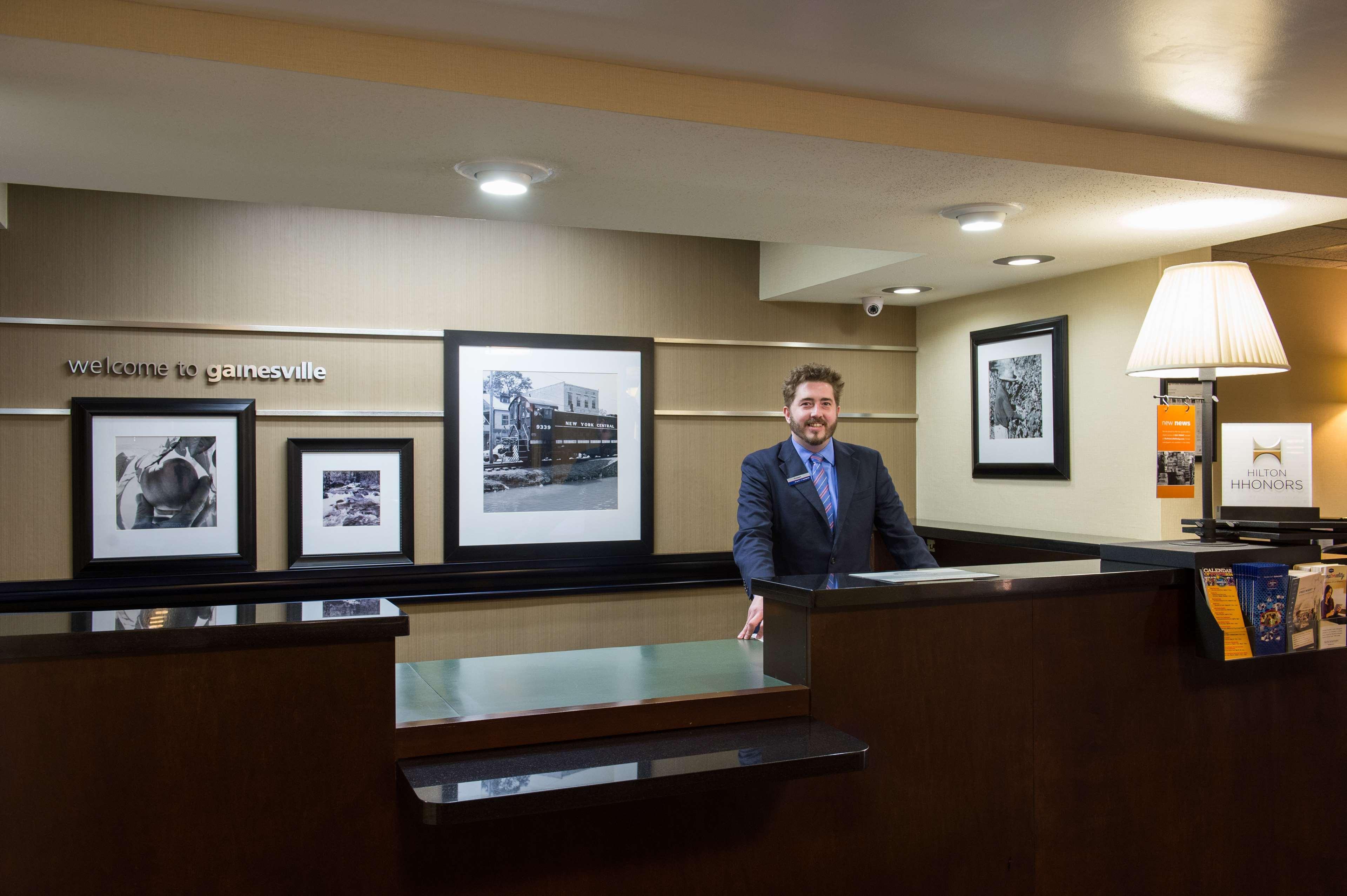 Hampton Inn Gainesville Eksteriør bilde